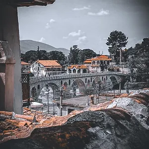 Kolani , Berat Albanie